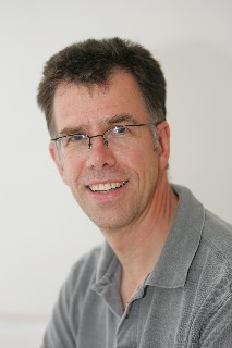 DR. RAIMUND FETTWEIS